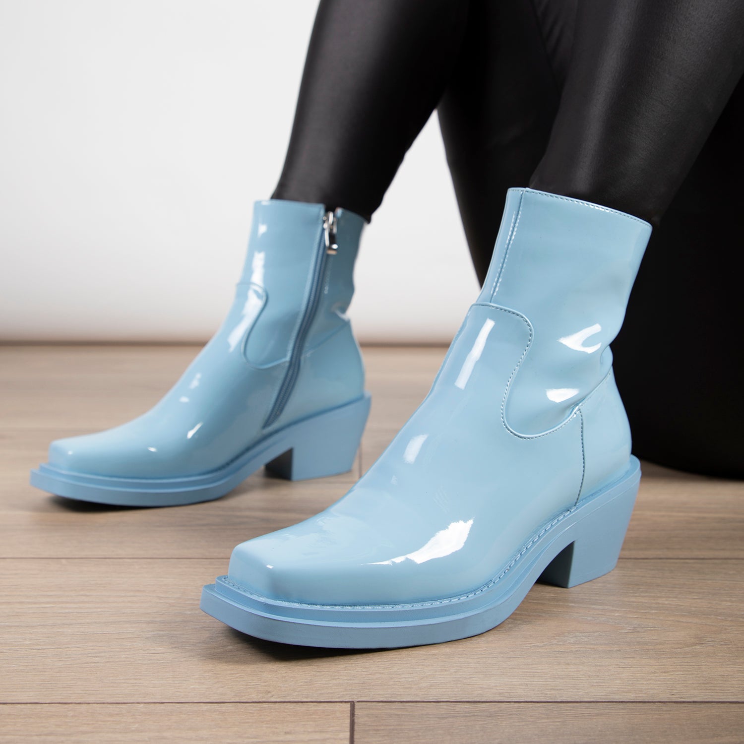 Blue best sale pvc boots